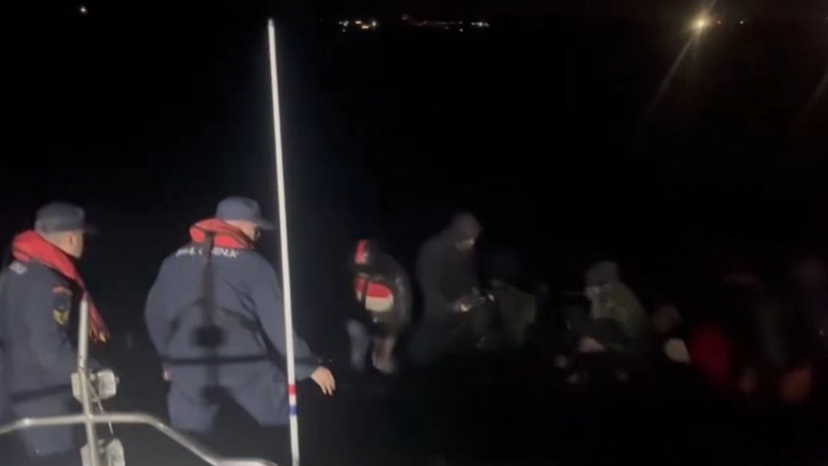 81 ilde göçmen kaçakçılarına darbe: 19 organizatör yakalandı