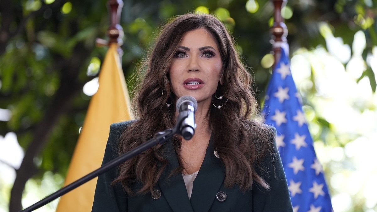 Kristi Noem: 10 binden fazla düzensiz göçmenin gözaltına alındı