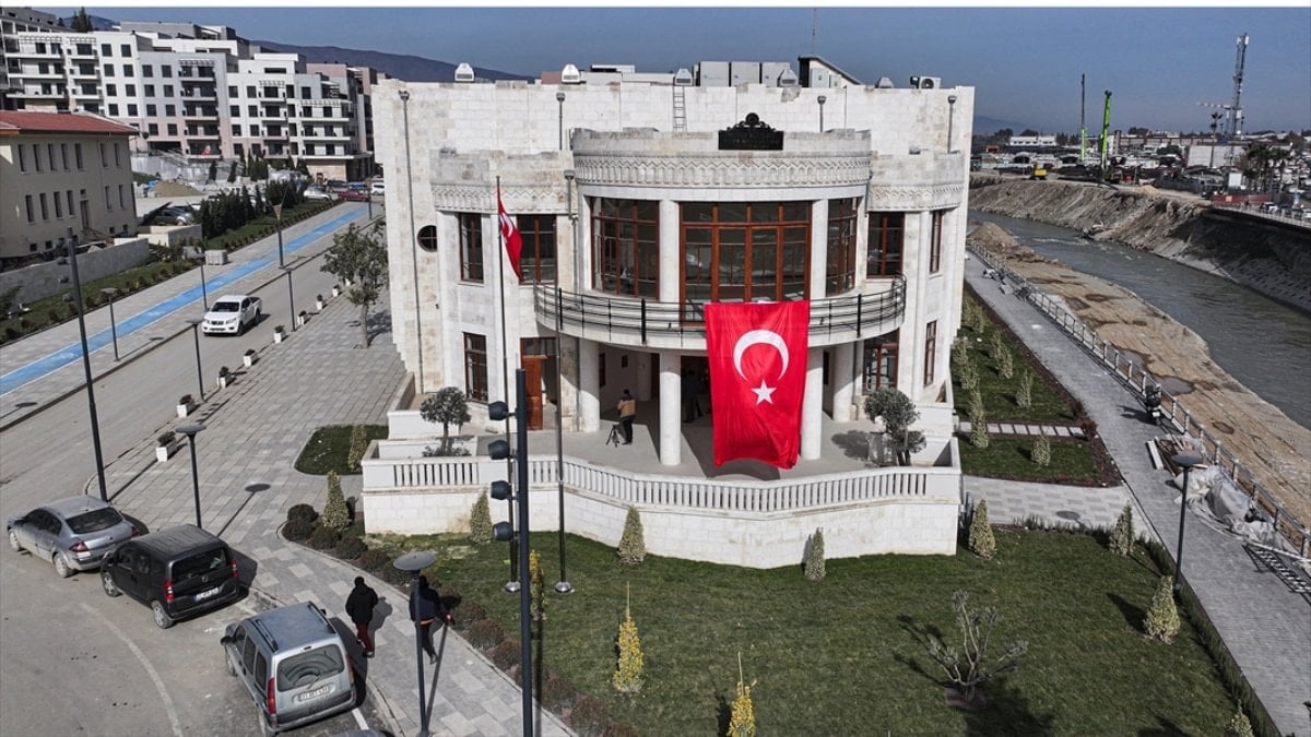 6 Şubat depremlerinin 3. yılı: Hatay’da yıkımdan yeniden doğuşa değişimin kareleri