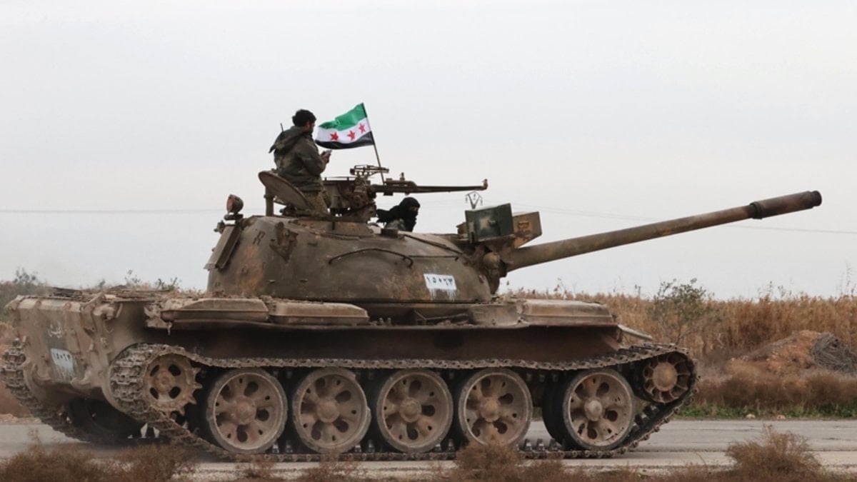 ABD çekildi: Suriye Tenef Üssü’nü devraldı