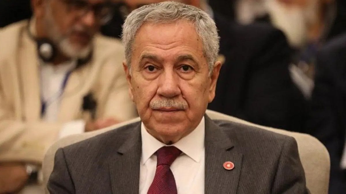 Bülent Arınç: Bahçeli’yi takdirle dinledim