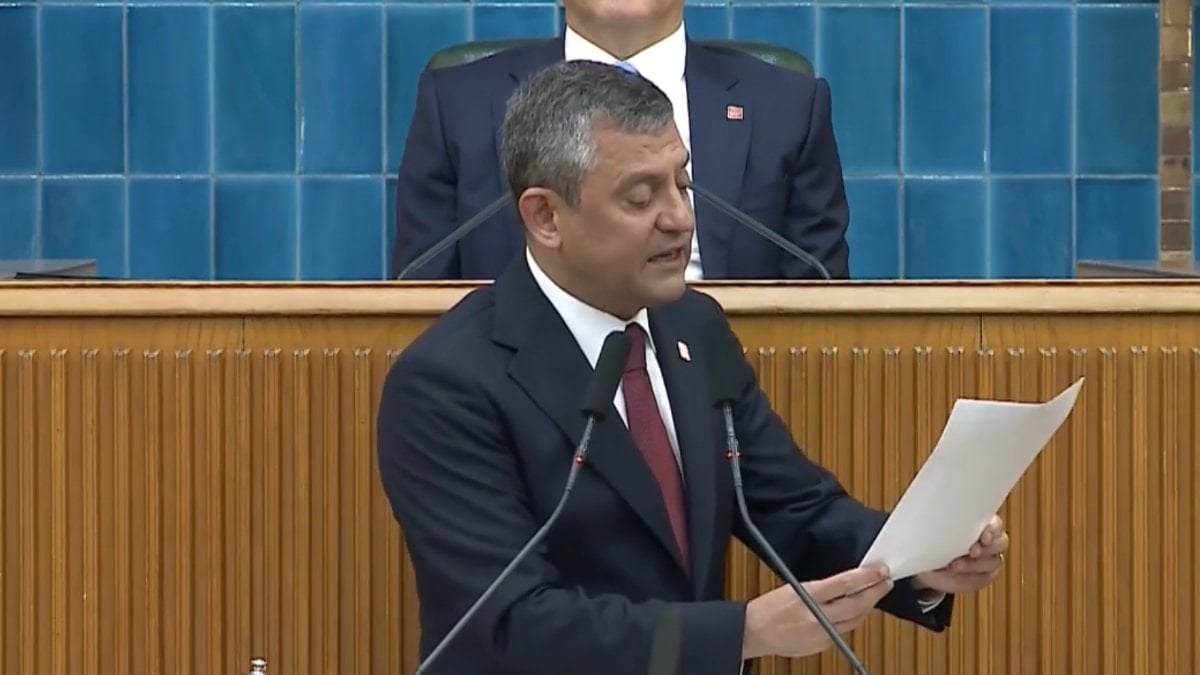 Özgür Özel, Mesut Özarslan’a attığı mesajları okudu: Salonda alkış tufanı koptu