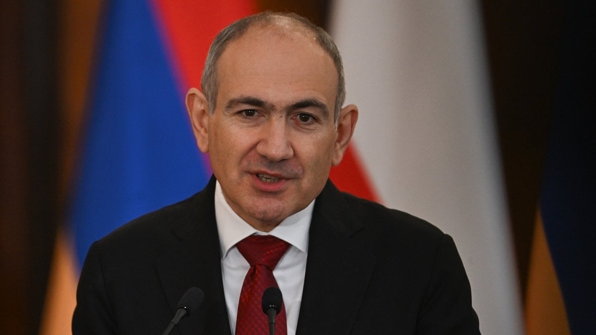 Paşinyan: Türkiye ile çok olumlu bir diyalog yürütüyoruz