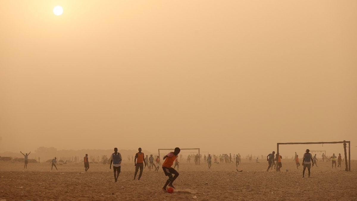 Senegal, Sahra Çölü’nden gelen tozun esareti altında