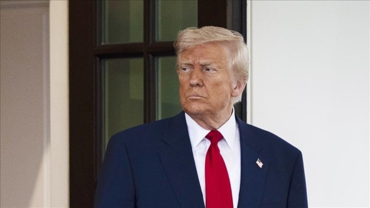 Trump, eski başkan Clinton’un Epstein soruşturmasından rahatsız