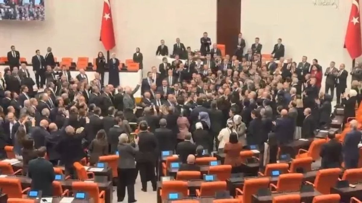 Ümit Yenişehirli yazdı: Bu kafa hiç değişmedi