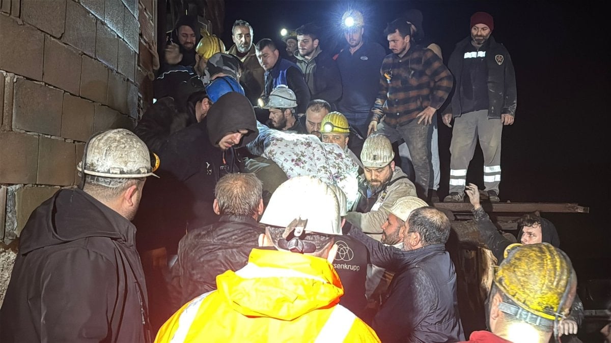Zonguldak’ta maden ocağında meydana gelen göçükte 2 işçi hayatını kaybetti