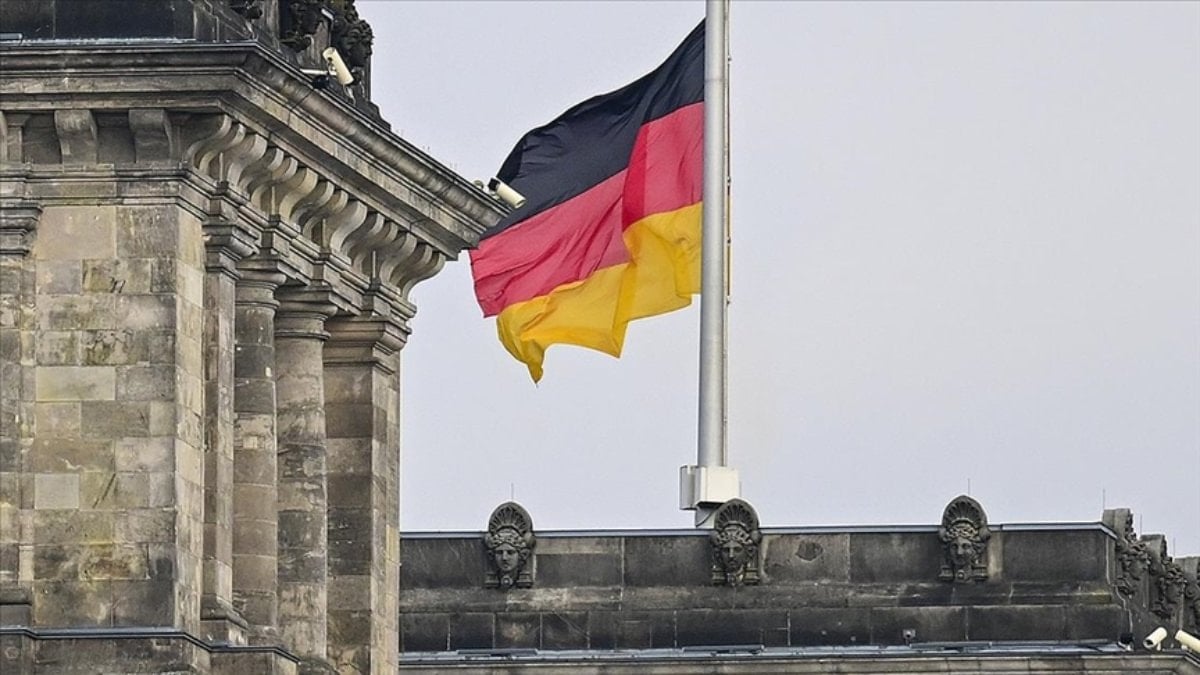 Almanya’dan tahliye kararı: Tahran Büyükelçiliği yurt dışına taşındı