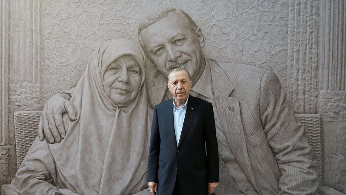 Cumhurbaşkanı Erdoğan: 3 adet yerli Gökbey helikopteri sağlık filomuza katılacak