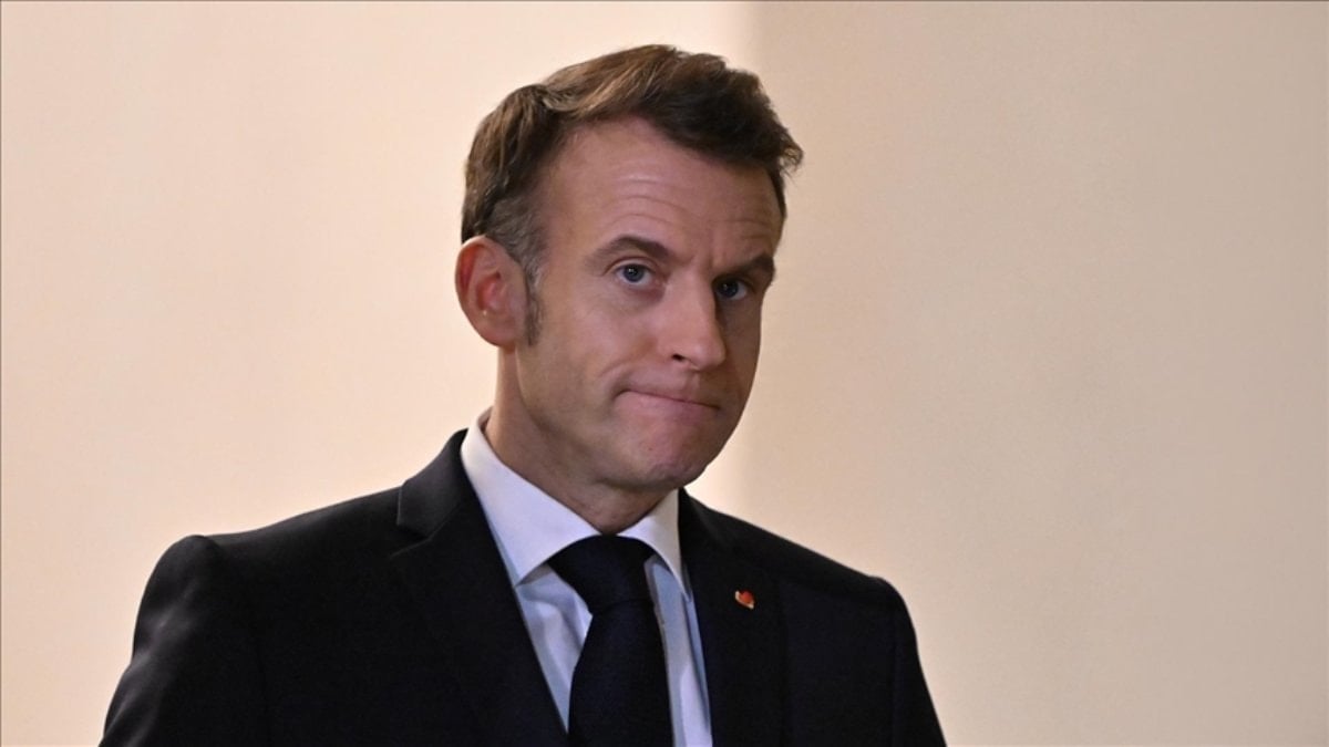 Emmanuel Macron: Lübnan’ın kaosa sürüklenmesini engellemek için her şey yapılmalıdır