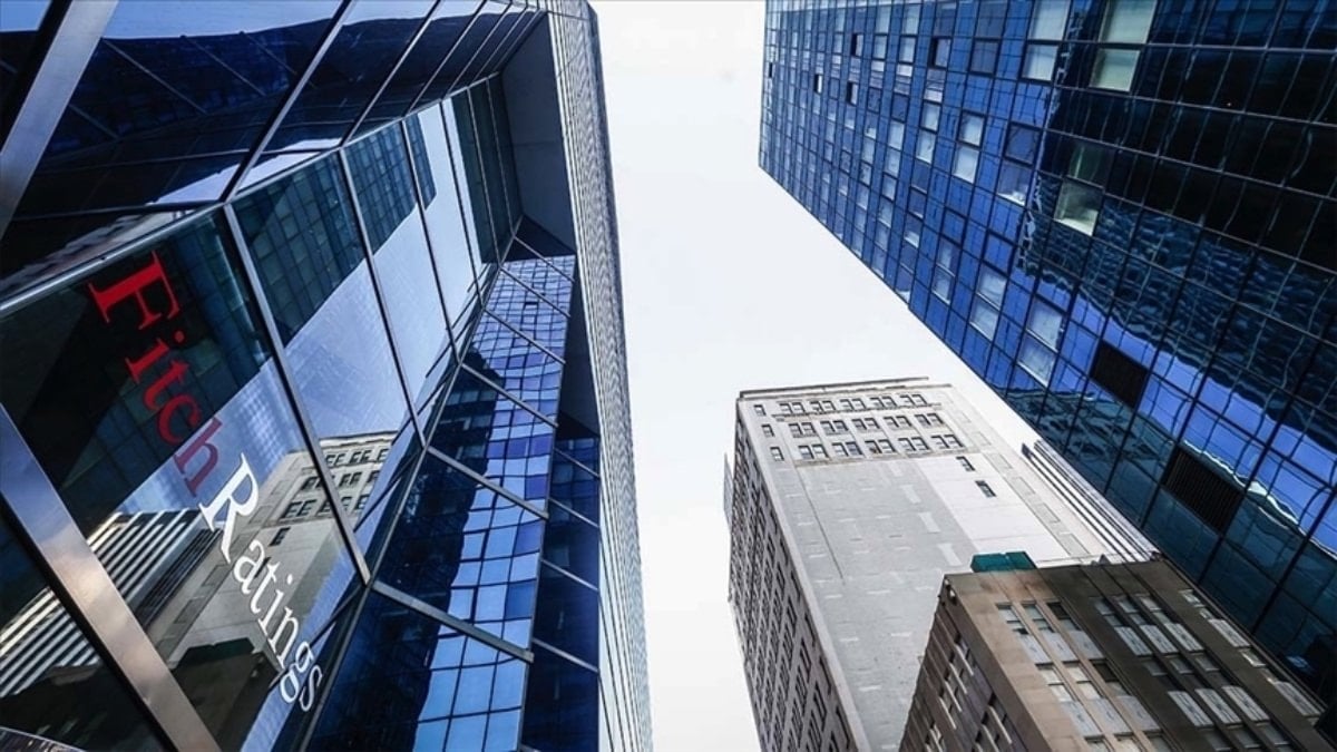 Fitch’ten Hürmüz Boğazı açıklaması: Petrol fiyatları 120 doları görebilir