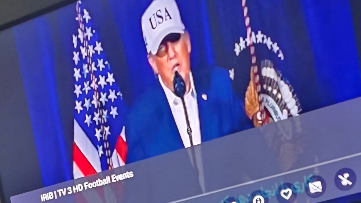 İran devlet televizyonu hacklendi