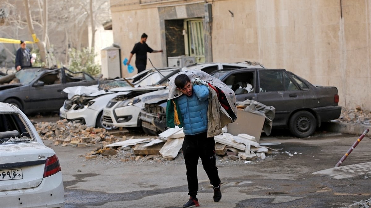 İran’da can kaybı bin 332’ye yükseldi