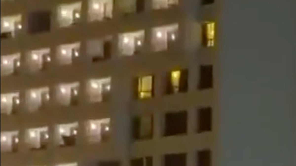 İsrail’den Beyrut’taki bir otel binasına saldırı: 4 ölü, 10 yaralı