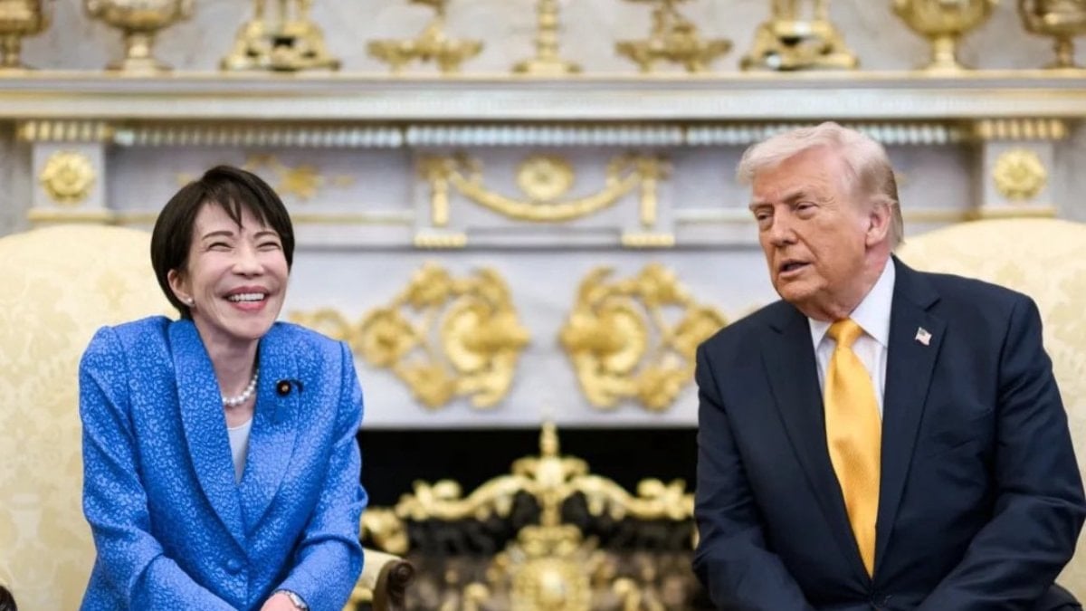 Japonya Başbakanı Takaiçi, Trump’a yaptığı şirinliklerle gündemde