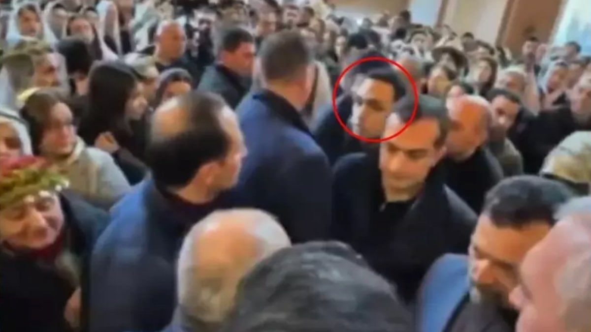 Nikol Paşinyan’a kilisede saldırı girişimi