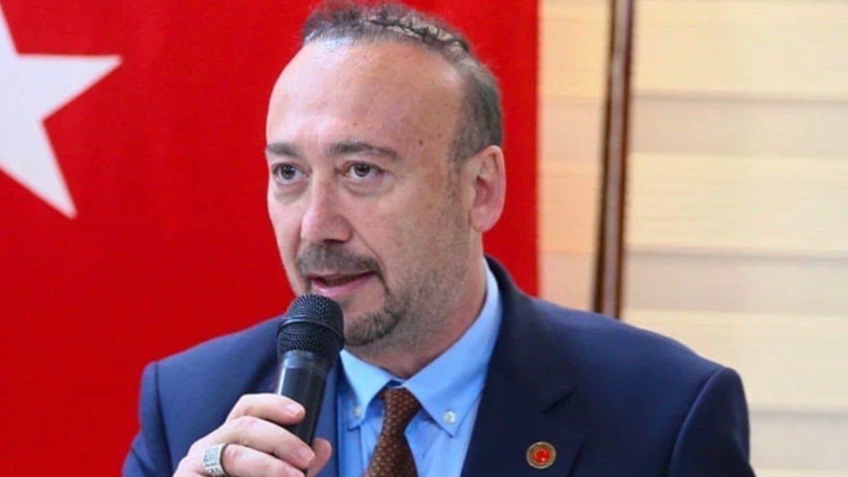 Özkan Yalım görevinden uzaklaştırıldı