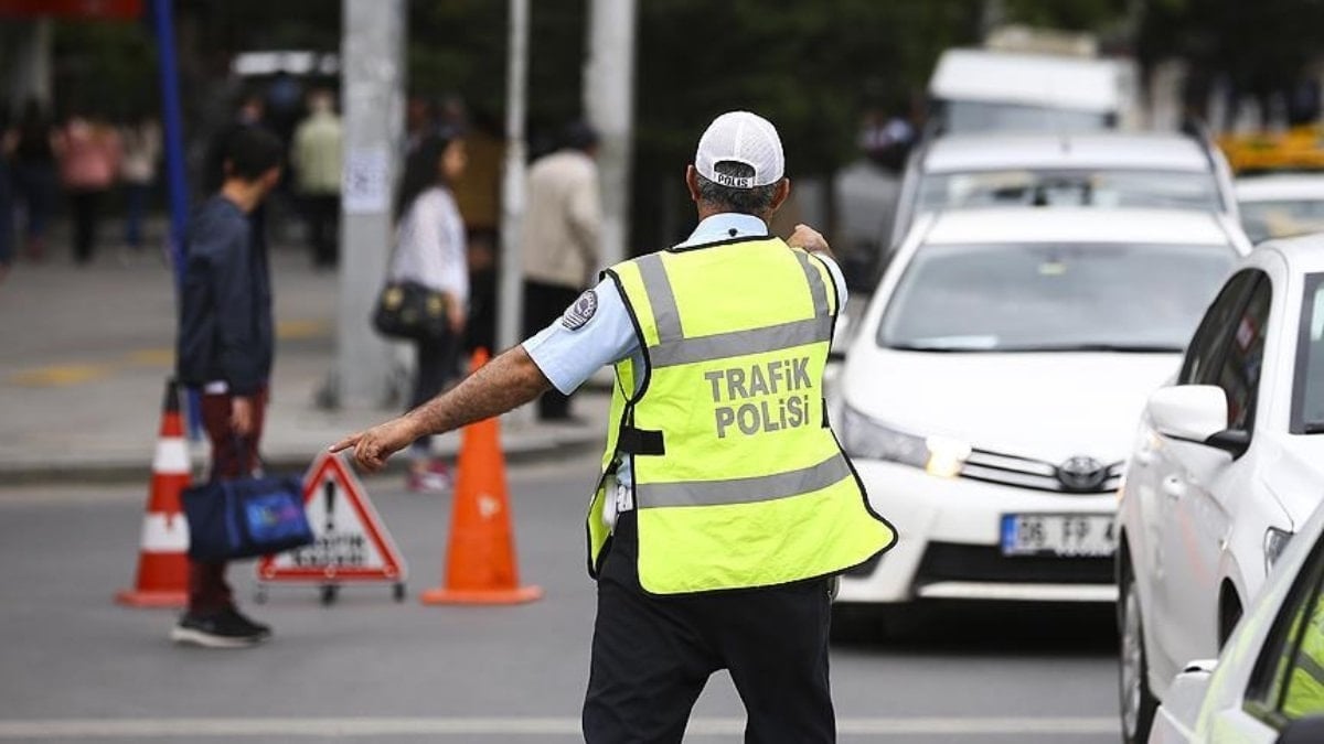 Trafik Kanunu’ndaki yeni düzenlemeler için tanınan süre 1 Nisan’da doluyor