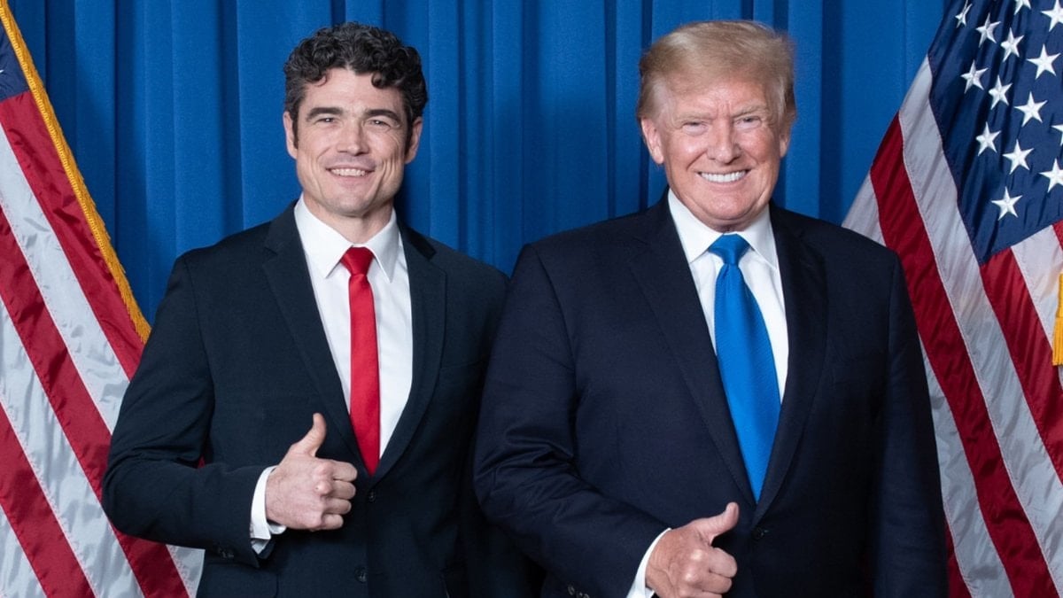 Trump yönetiminde ilk “savaş” istifası: İsrail lobisi bizi sürükledi