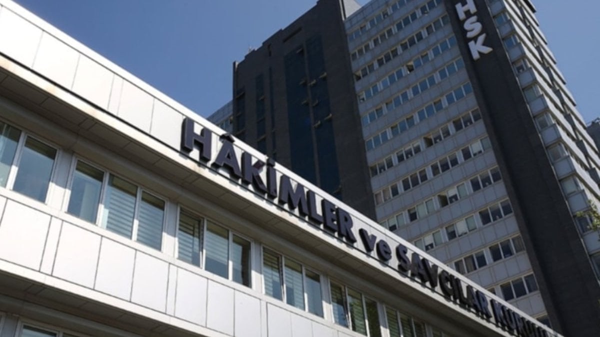 14 hakim ve savcının görev yeri değişti