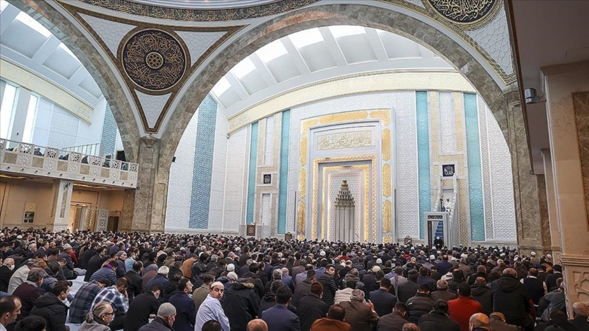 17 Nisan 2026 cuma hutbesi yayımda: İşte hutbe metni