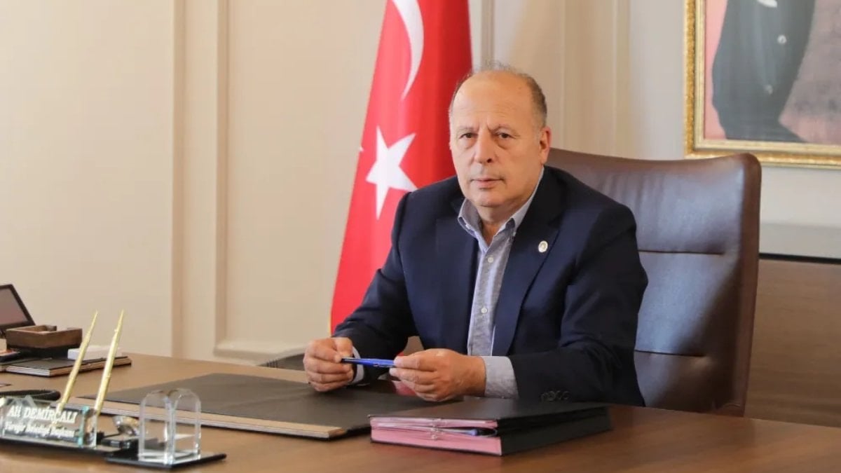 Adana Yüreğir Belediye Başkanı görevden uzaklaştırıldı