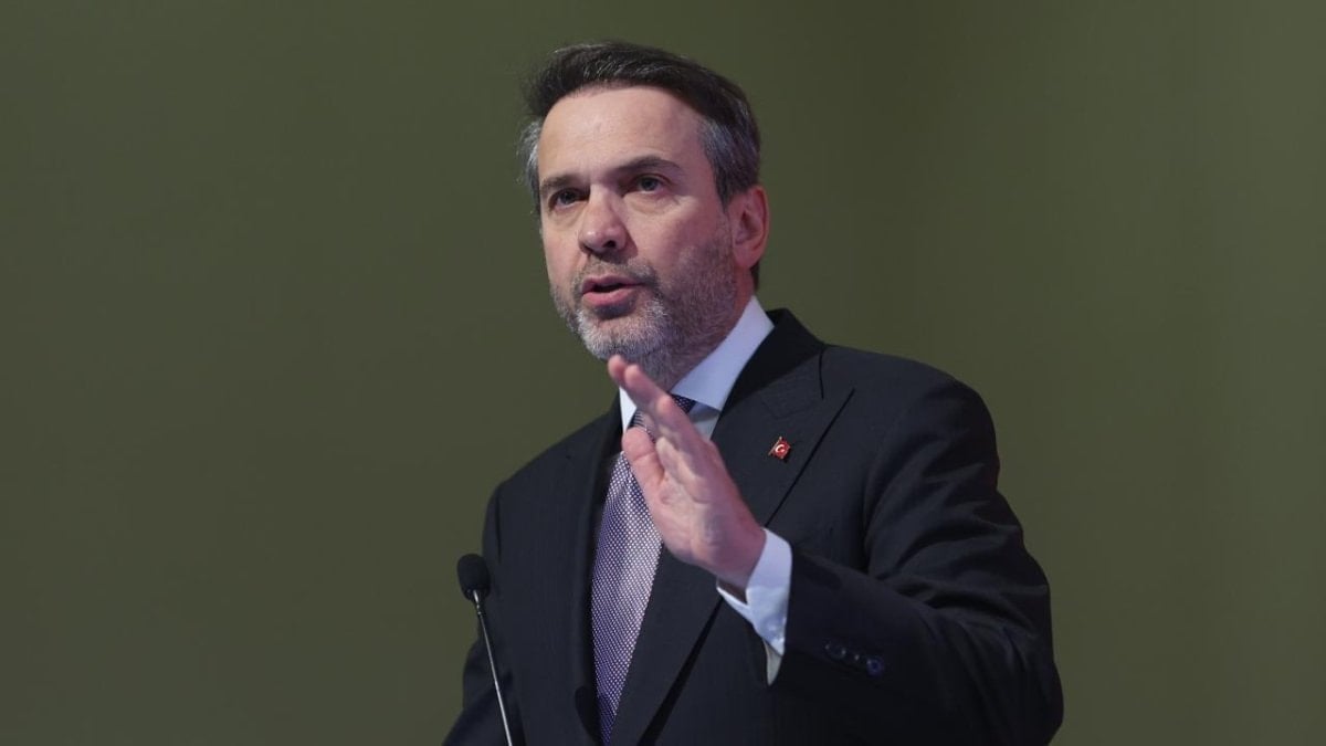 Alparslan Bayraktar, Türkiye’nin yeni enerji stratejilerini açıkladı