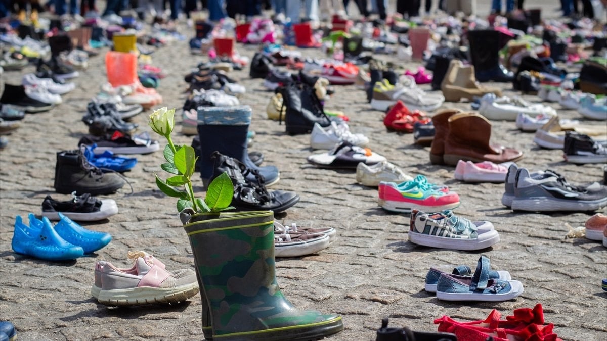 Amsterdam’da, İsrail saldırılarında ölen Filistinli çocuklar anıldı