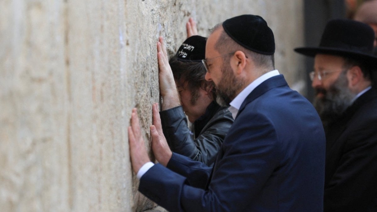 Arjantin Başbakanı Milei, Ağlama Duvarı’nı ziyarette ağladı