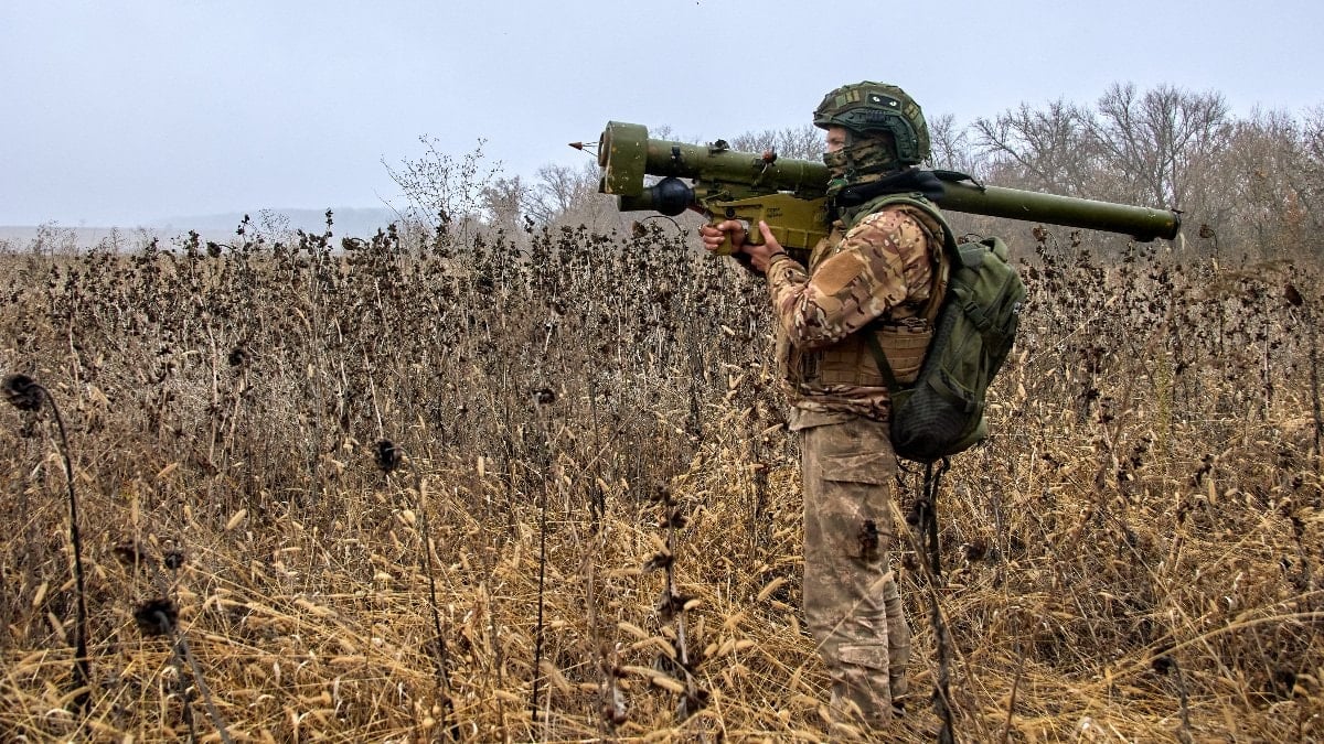 Çin’in İran’a silah sevkiyatına hazırlandığı iddiası