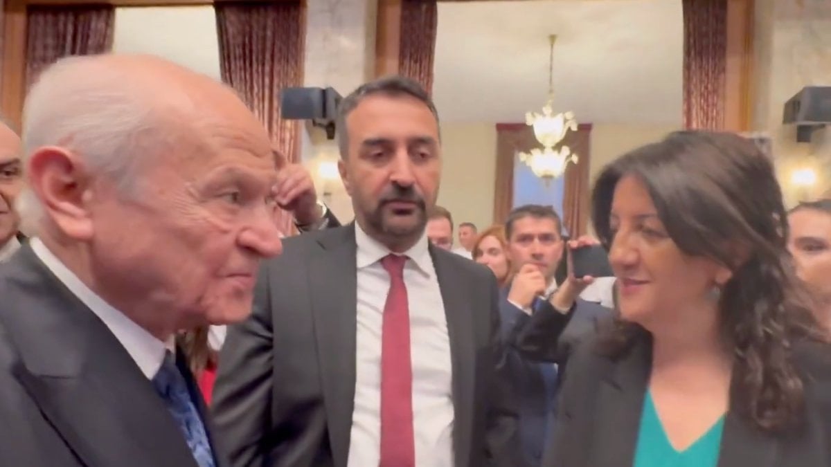 Devlet Bahçeli, DEM Partili Tuncer Bakırhan ve Pervin Buldan ile selamlaştı