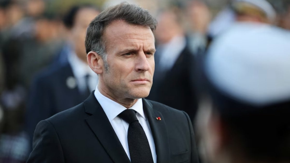 Emmanuel Macron: Amacımız iki baskın gücün uydu devletleri olmamak