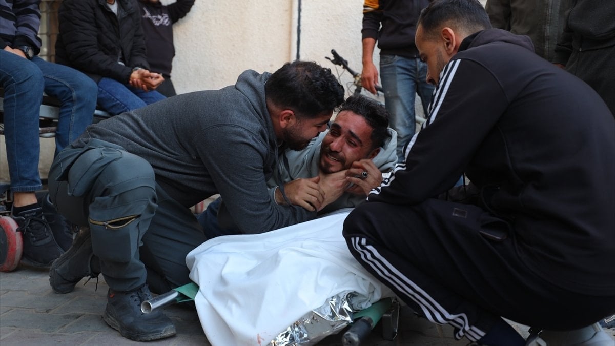 Gazze’de can kaybı 72 bin 329’a yükseldi