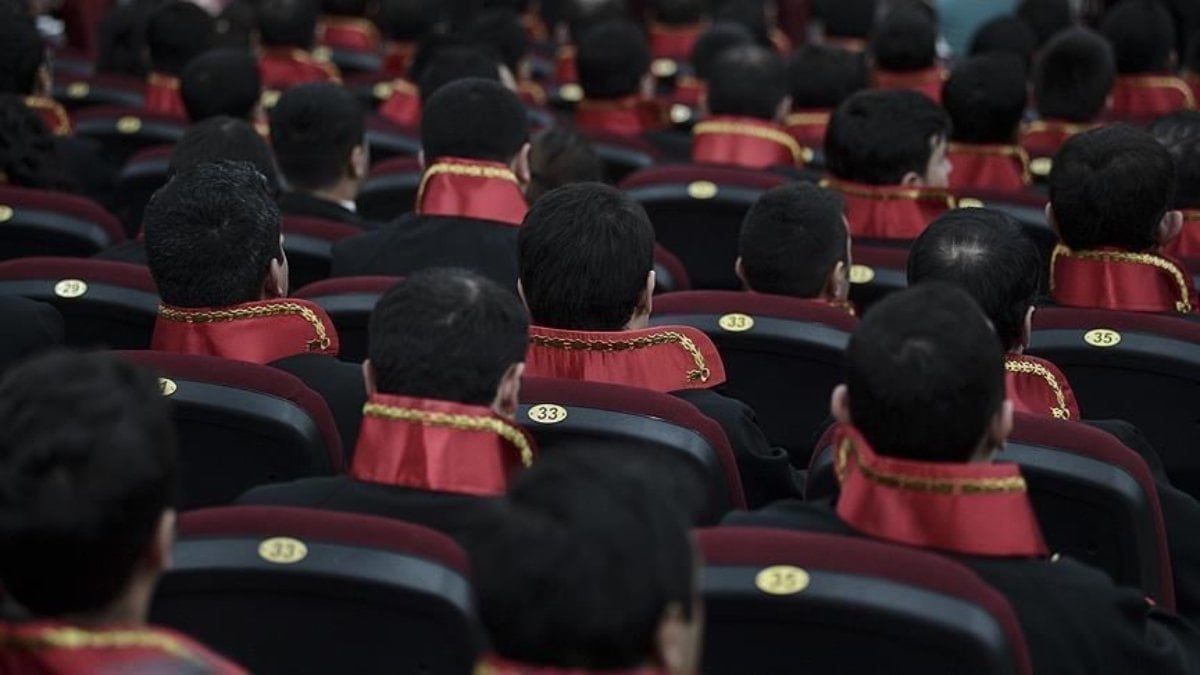 HSK kararnamesiyle 34 hakim ve savcının görev yeri değişti