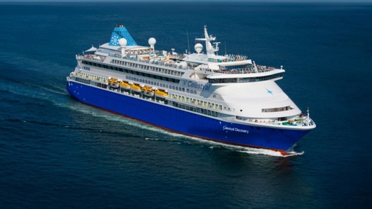 Hürmüz’de 47 günlük sessizlik bozuldu: İlk yolcu gemisi geçiş yaptı