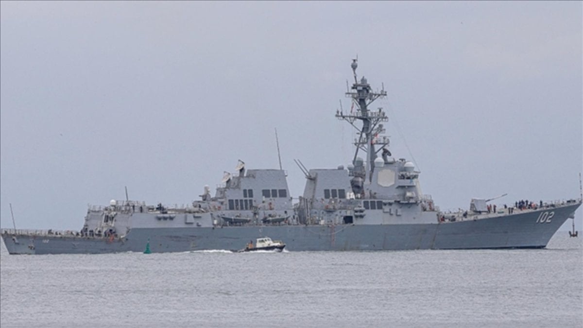 İran, ABD gemilerinin Hürmüz Boğazı’nı geçtiği iddialarını yalanladı