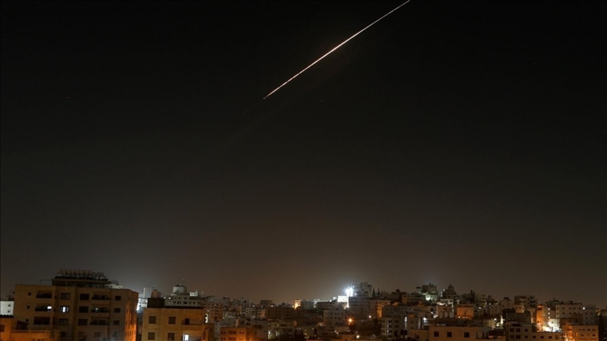 İran’ın misillemesinin ardından İsrail’in güneyindeki bir fabrikada yangını çıktı