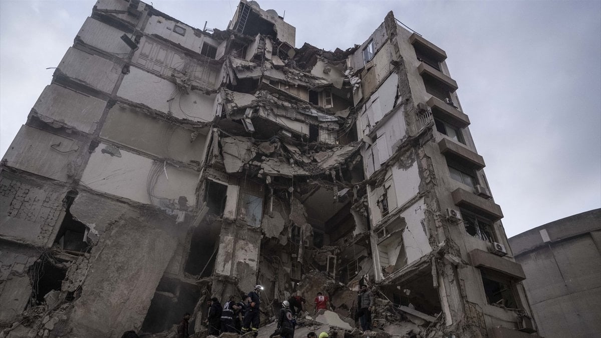 İsrail Lübnan’a yeni bir hava saldırısı düzenledi: 10 ölü