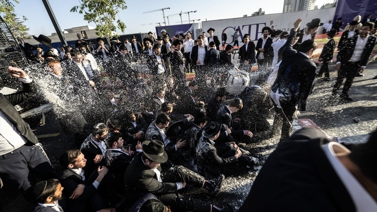 İsrail’de askerlik karşıtı protesto: Yüzlerce Haredi bir araya geldi