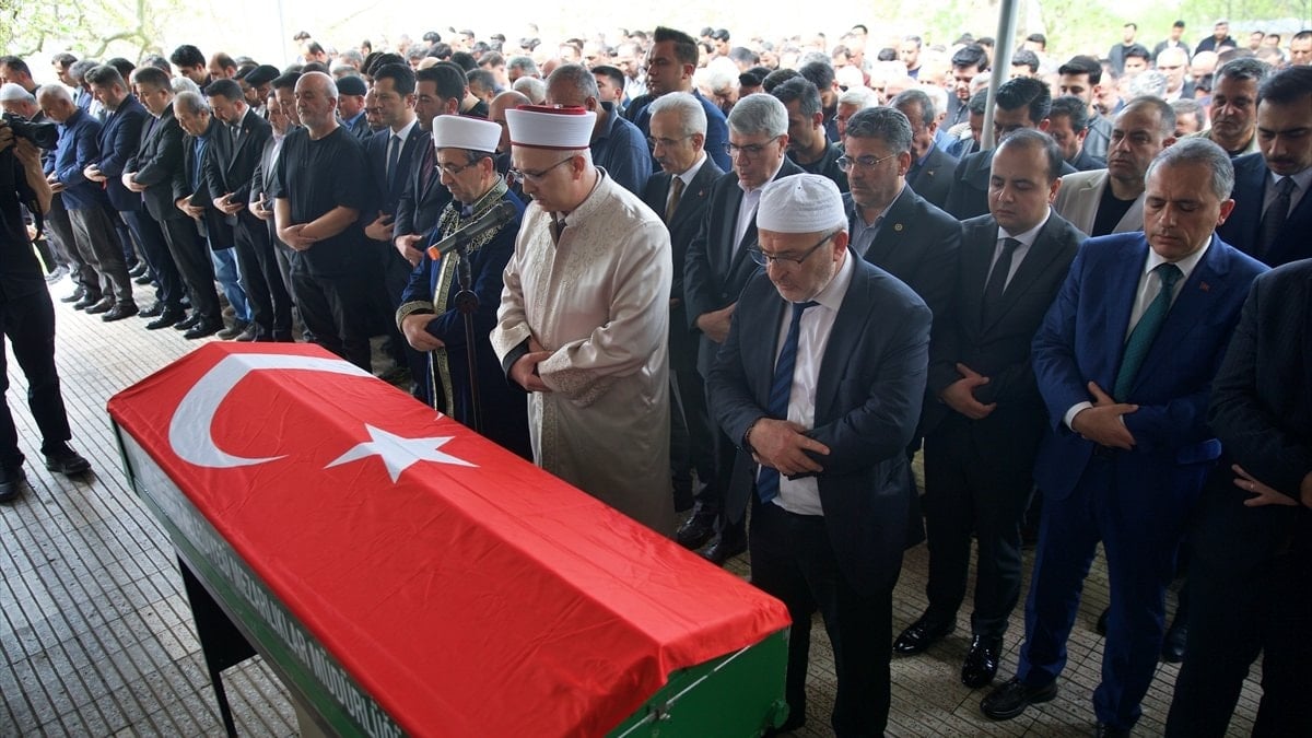 Kahramanmaraş’taki okul saldırısında hayatını kaybedenler son yolculuklarına uğurlandı