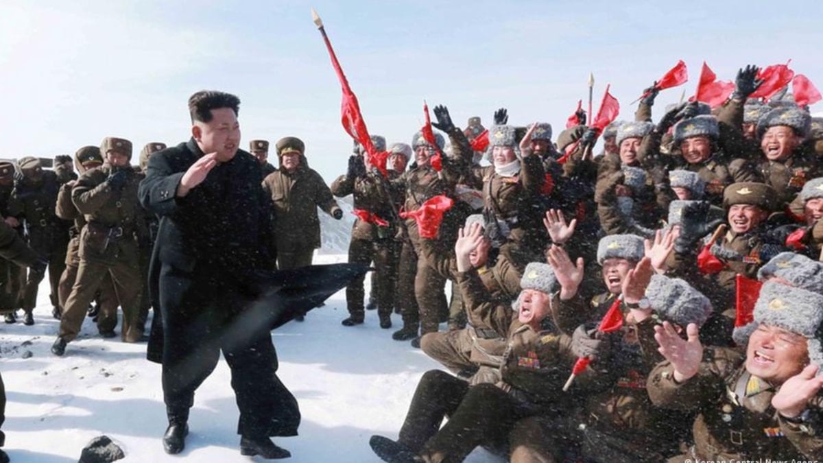 Kuzey Kore’de Kim Jong yabancı dizi izleyenleri idam ediyor