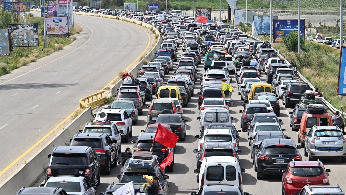 Lübnan’da ateşkes: İsrail saldırılarında yerinden edilenler evlerine dönmeye başladı