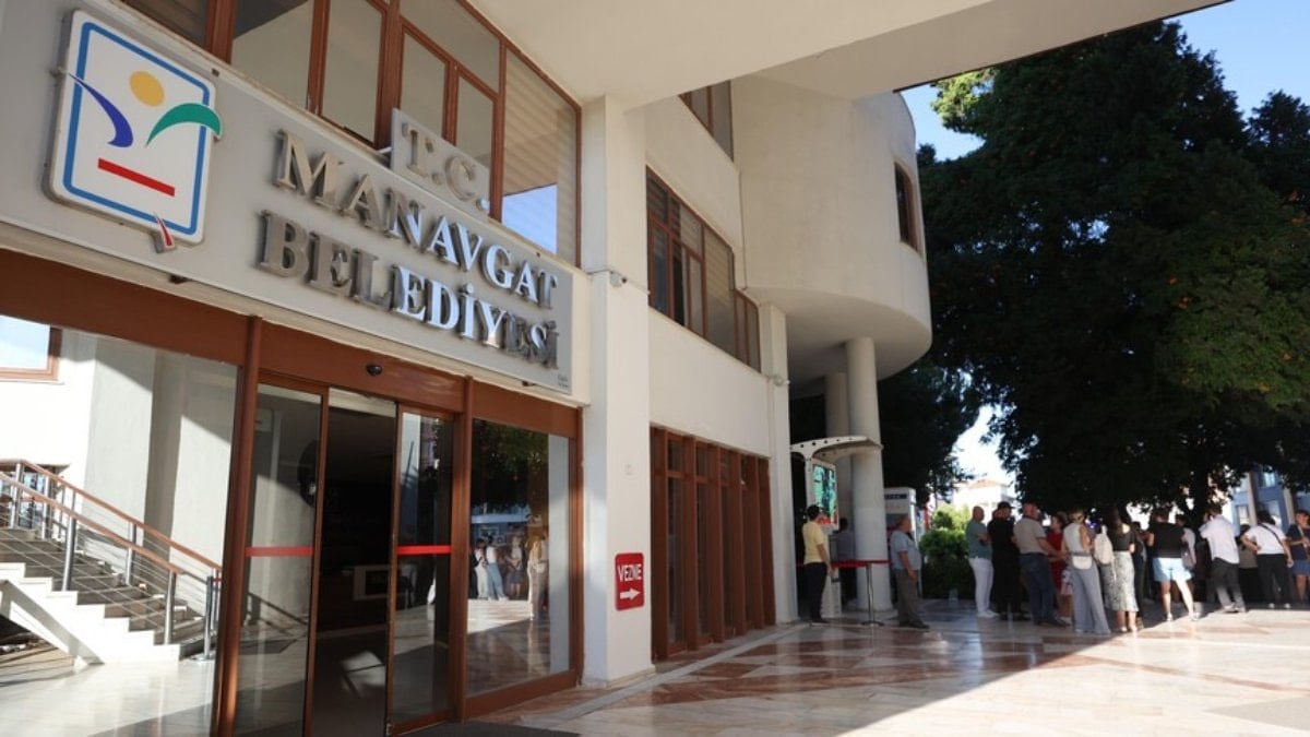 Manavgat Belediyesi’ne yeni operasyon: 21 şüpheli gözaltına alındı