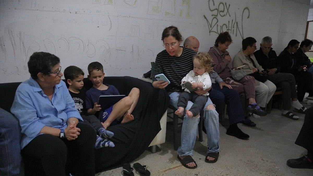 Tel Aviv’de gün boyu sirenler çaldı: İsrailliler sığınaklardan çıkamadı