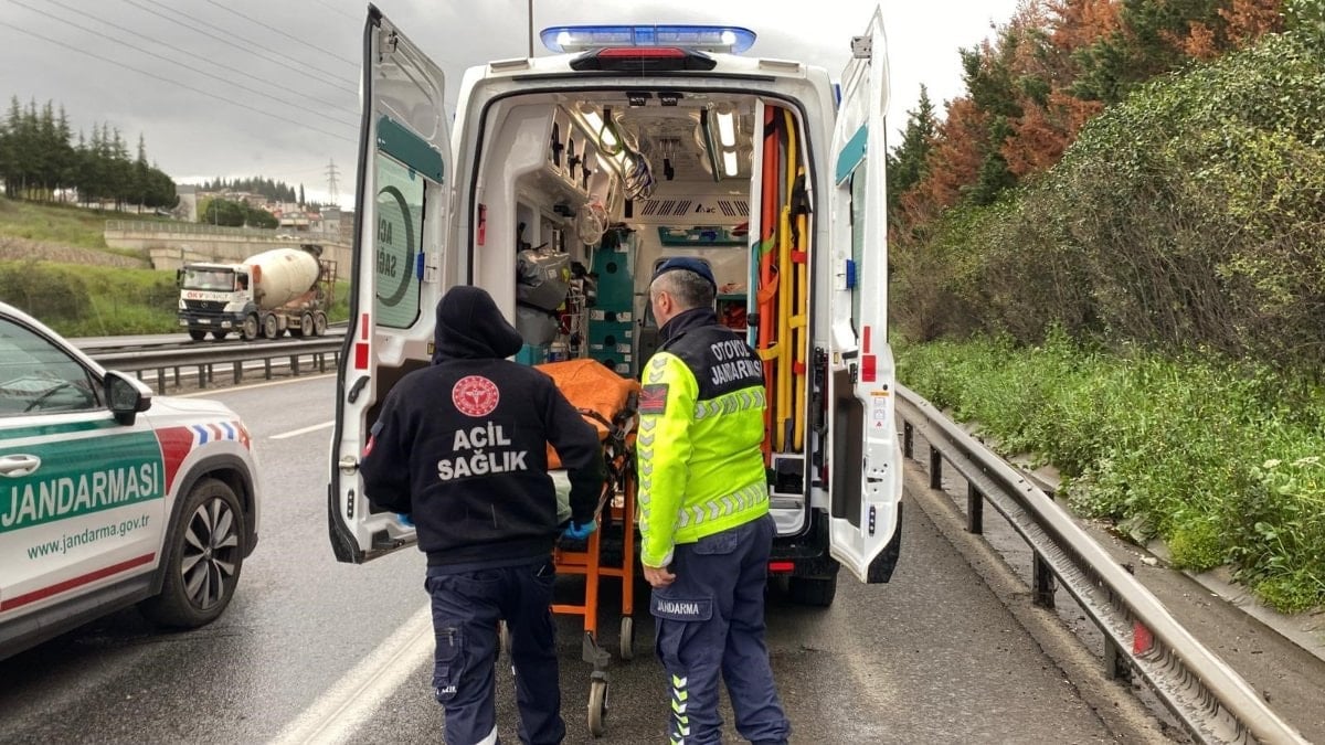 TEM’de 4 aracın karıştığı kazada 2 kişi hayatını kaybetti