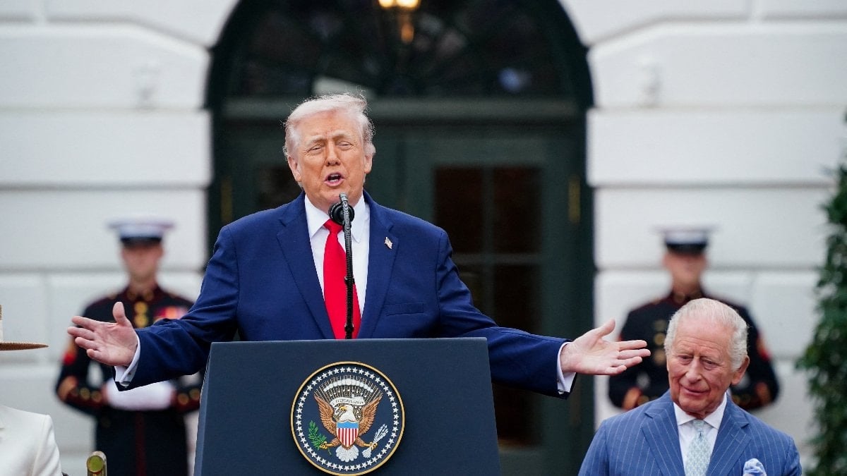 Trump’tan İngiltere Kralı’nı utandıran çıkış: Annem genç Charles’a aşıktı