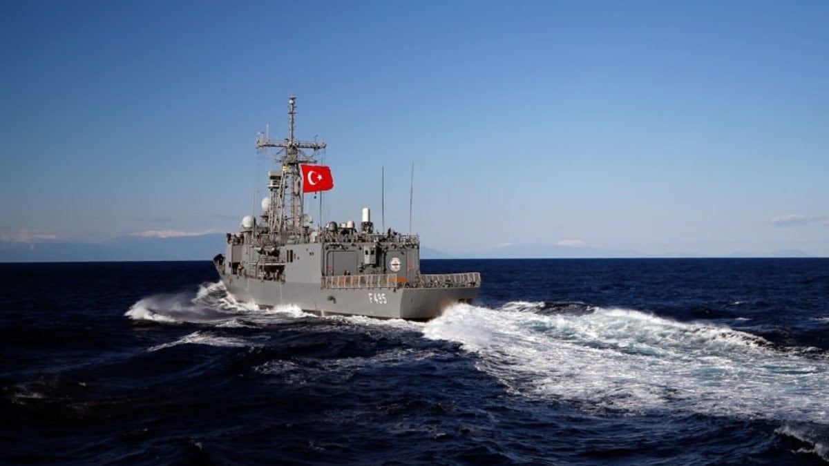 Türkiye’den Yunanistan’a: Hayali deniz sınırları çizen haritaların geçerliliği yok