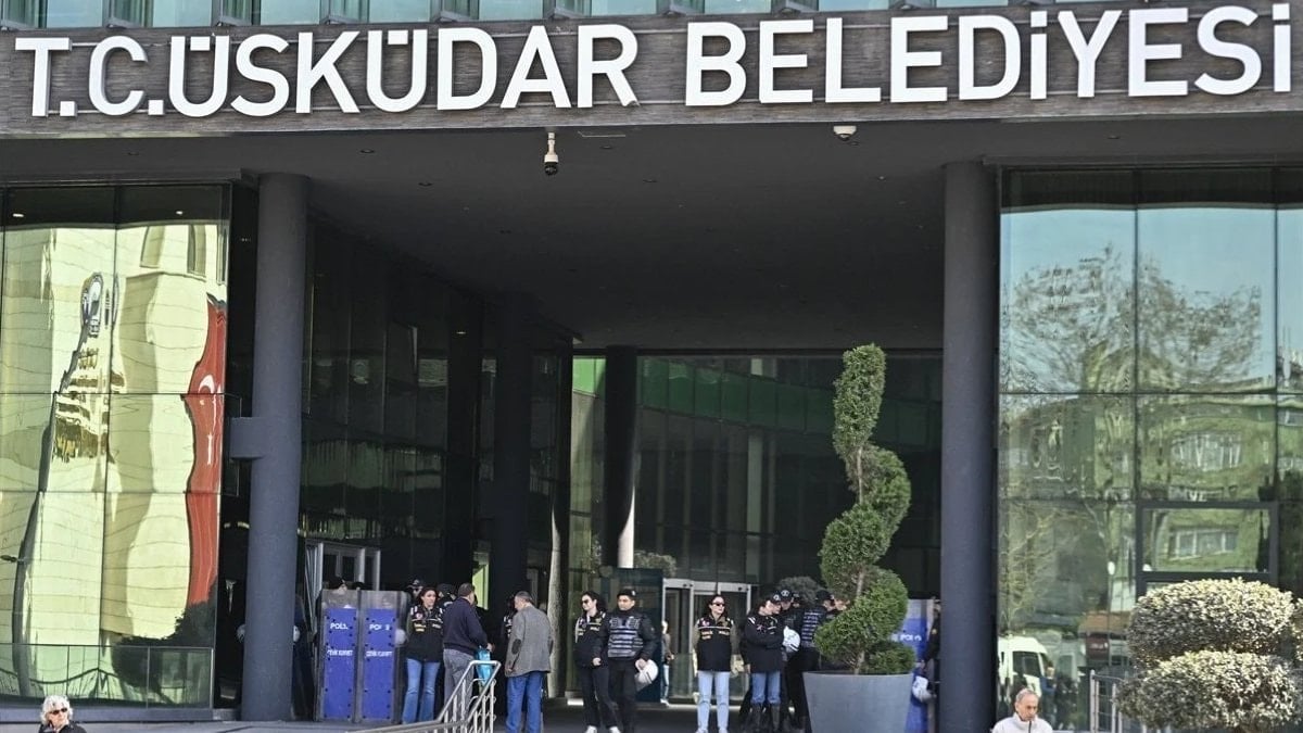 Üsküdar Belediyesine yönelik soruşturma: Gözaltına alınan 21 şüpheli adliyede