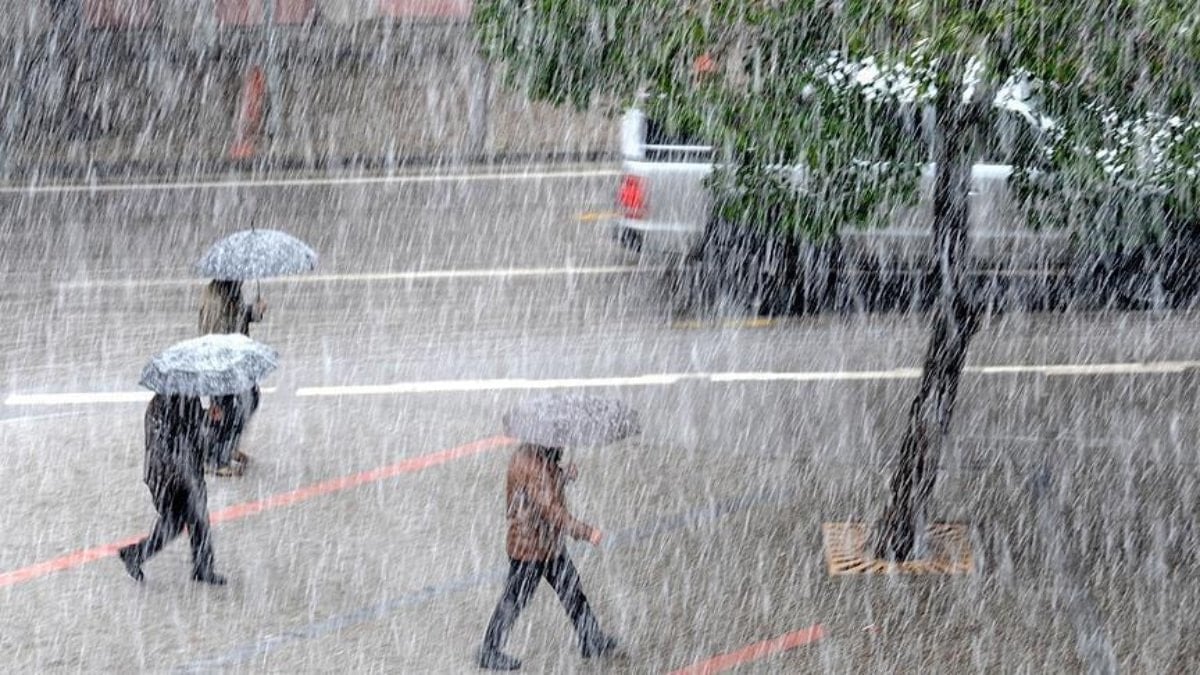 Yağışlar geri geliyor: Cuma günü yurdun tamamını etkisi altına alacak