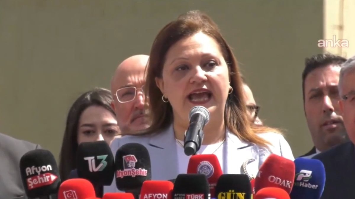 Afyonkarahisar’a dönen Burcu Köksal’a destek: Başkanım yanındayız